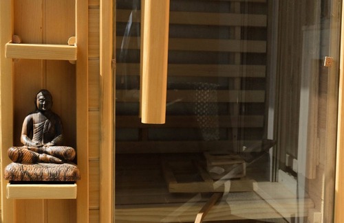 Split Apartment | Luxury Suite Jasmin-Two Bedroom Suite with Hot Tub