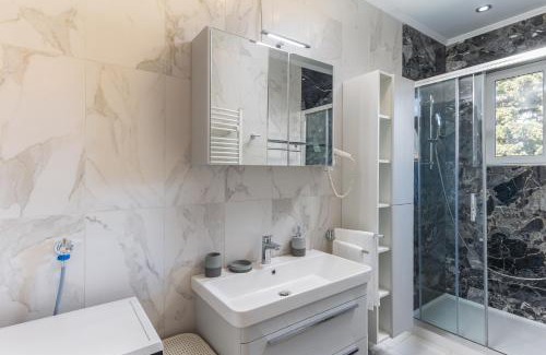 Lapad Apartment | Luxury Sunset Beach Apartments