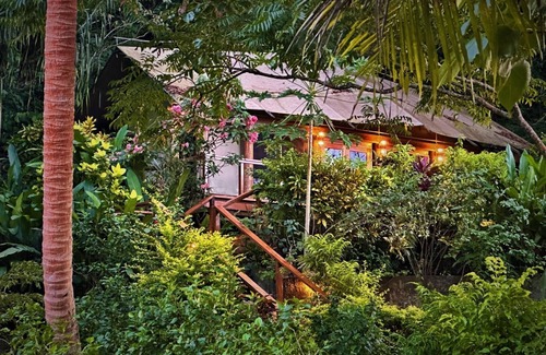 Na Sau Bay House | Luxury Tented Treehouse Bure - An Immersive Nature Experience