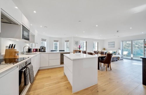 Lynmouth Apartment | Luxury, three bedroom holiday apartment sleeping up to six in Lynmouth, enjoying sea views.