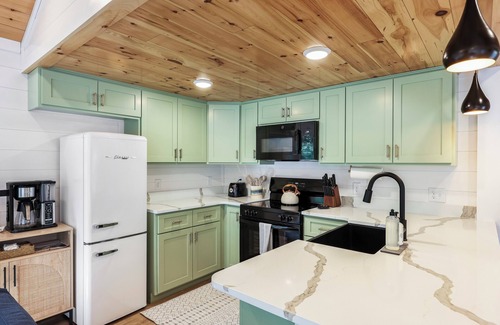 Luray House | Luxury Tiny Home - Shenandoah - Concierge Services