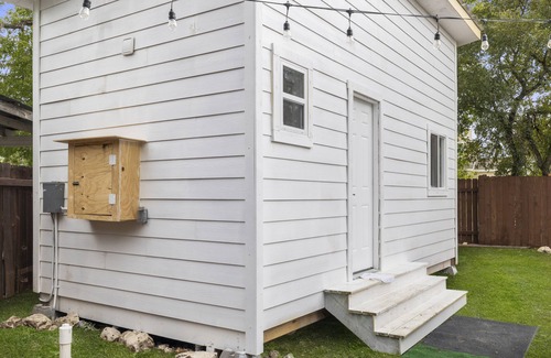 Apache Shores Cabin | Luxury Tiny Home with Private pool & Lake Access