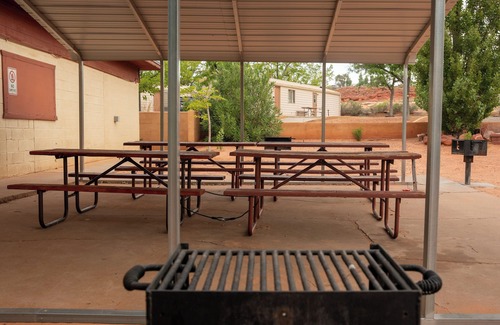 Page House | Luxury Tiny Homes - Deluxe King Room