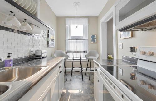 Two Harbors Apartment | Luxury Two Harbors Apartment Unit 5