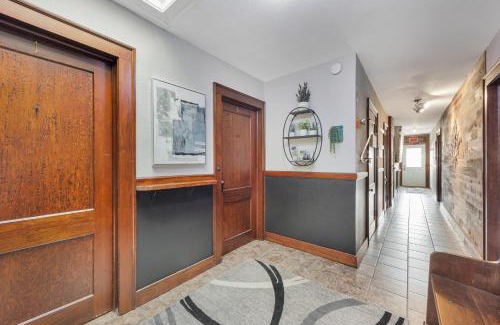 Two Harbors Apartment | Luxury Two Harbors Apartment Unit 4