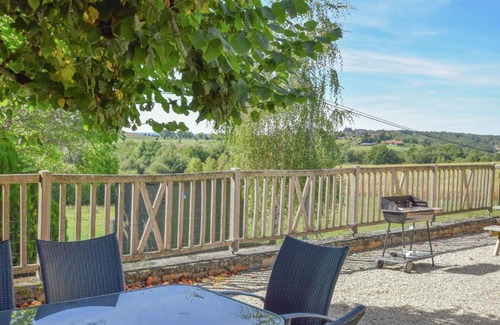Saint-Medard-d'Excideuil Villa | Luxury villa with heated private pool and beautiful view