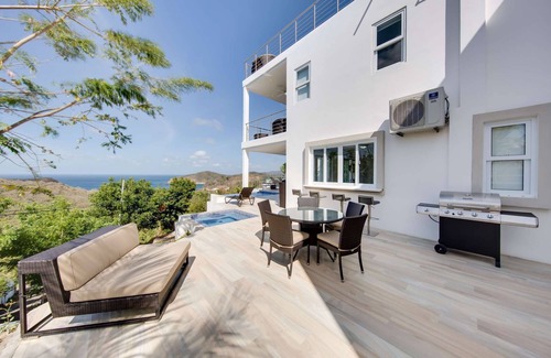 Granada House | Luxury Villa | Infinity Pool. Pacific Oceanview