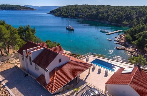 Milna (Brac) Villa | Luxury Villa Kate on a seafront with amazing turquoise sea. Heated pool & sauna