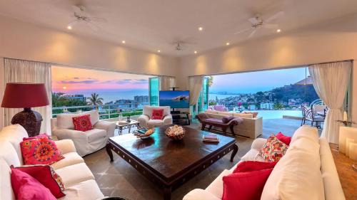 Alta Vista Villa | Luxury villa rental, Casa Yvonneka