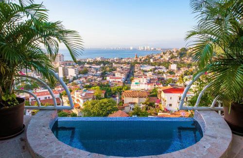 Alta Vista Villa | Luxury villa rental, Casa Yvonneka