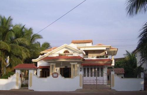 Colva Villa | Luxury villa with chef/bartender - La Cosa Nostra