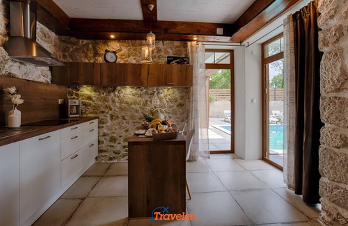 Tribalj Villa | Luxury villa with heated pool, quiet location - TRAVELER Reiseburo Krk - ID 2204