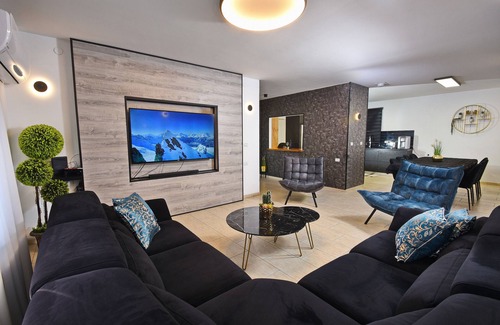 Safed Villa | Luxury Villa with heated pool in Zfat