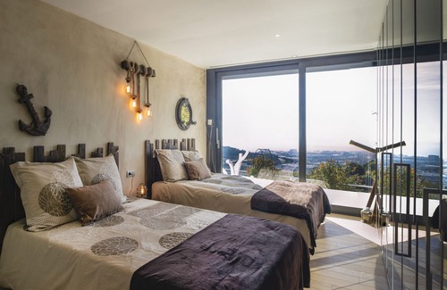 Mas Ram Villa | Luxury w/ Sea Views 15 min to central Barcelona!