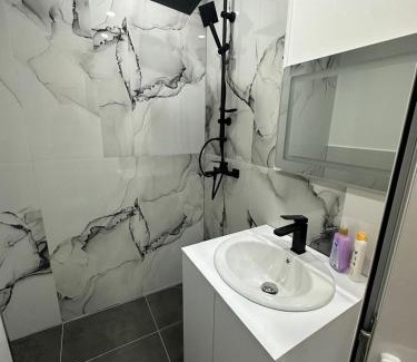 Kruje Hotel | Luz de Sol Rooms