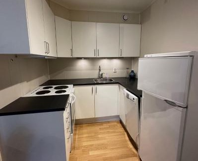 Rubbestadneset Apartment | Lys Leilighet, midt i Rubbestadneset