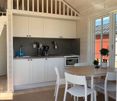 Soderkoping Municipality House | Lyxiga stugor med sjöutsikt