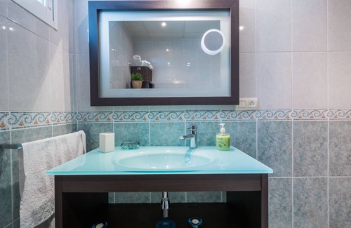 Las Chapas Hotel | Málaga Corte Inglés Apartment