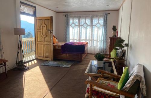 Darjeeling House | Máple farmstay