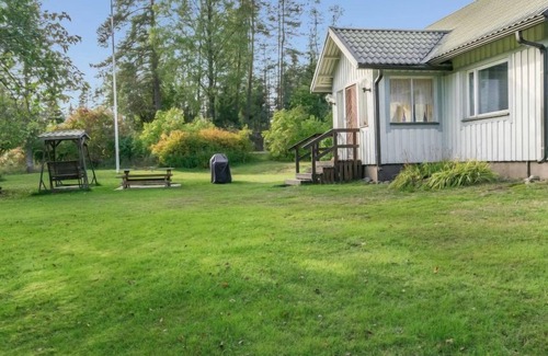 Kannuskoski House | Mäkelän Vierastalo by Interhome