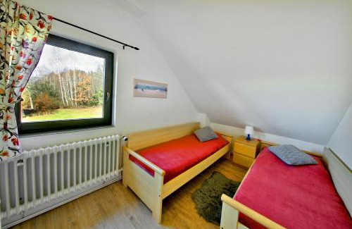 Mirova pod Kozakovem House | MÍSTO na Klokočských skalách - Penzion Kairos