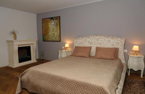 Flingern Nord Apartment | Möbelierte 3-Zm-Wohnung mit luxuriöser Innenausstattung in Zentrum