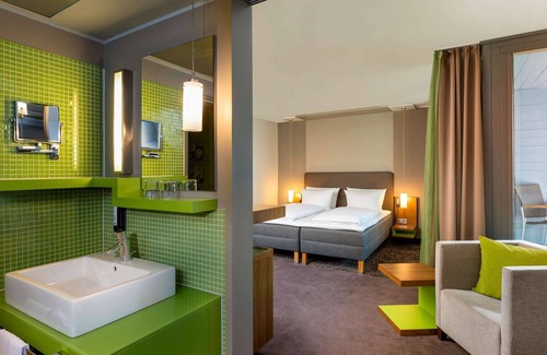 Hallbergmoos Hotel | Mövenpick Hotel München Airport