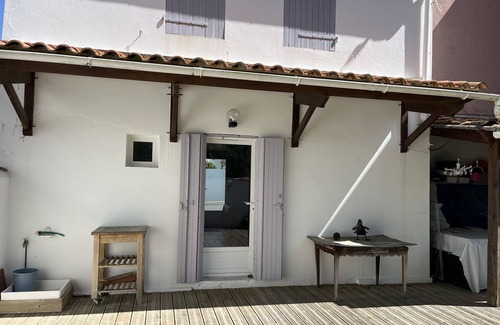 Saint-Trojan-les-Bains House | M La Villa K'NARD au centre de Saint Trojan