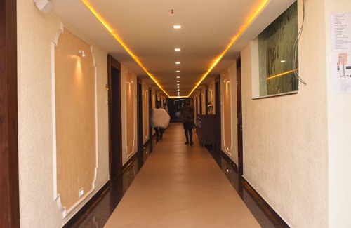 Dharwad Hotel | M R RESIDENCY DHARWAD