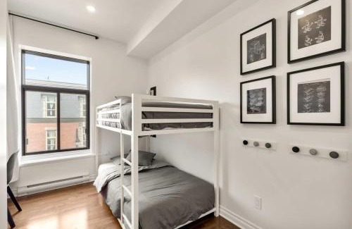 Milton Park Apartment | M11 The LEGO Suite 2BRSofaBed in Prime Location