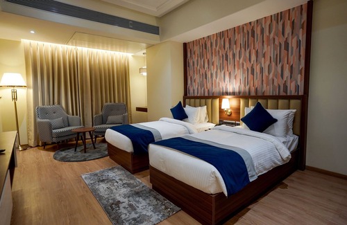 Sadar Hotel | M2 Square by Monday Premium