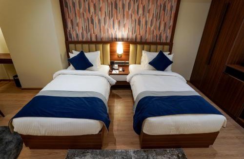 Sadar Hotel | M2 Square by Monday Premium