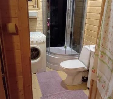 Wysowa-Zdroj House | Mała Chatka w Dolinie Niedźwiadka - Drewniany Biały Domek