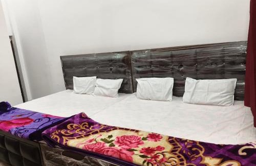 Misrikh House | Ma vindhyavasini Atithi Bhavan