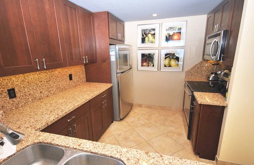 Honokowai Condo | MA1109 SPECTACULAR 270 DEG. VIEWS-CORNER OCEANFRONT 2BR/2BA-SPECIALS SEPT 495!
