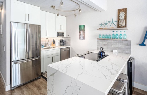 Maalaea Condo | Maalaea Banyans 411 - Modern Renovation, Direct Ocean Front, Incredible View, AC