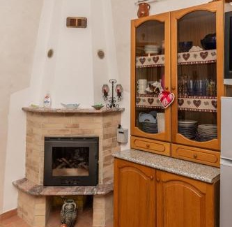 Monte Sant'Angelo House | Macchia Verde