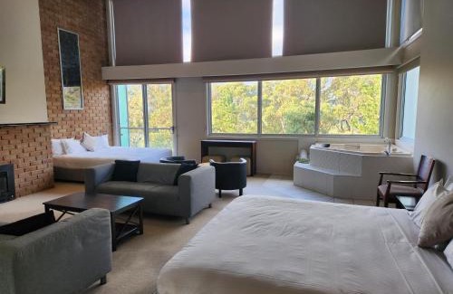 Macedon Hotel | Macedon Ranges Hotel & Spa