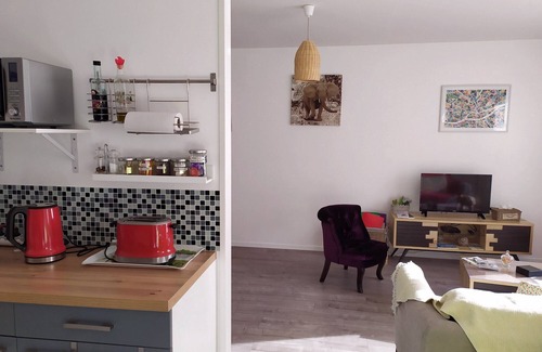 Quai de la Fosse Apartment | Machines of the Island, quiet and comfortable T3, Parking
