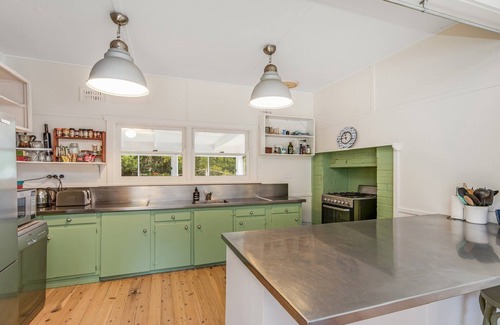 Macmasters Beach House | MacMasters Malibu - Lakefront