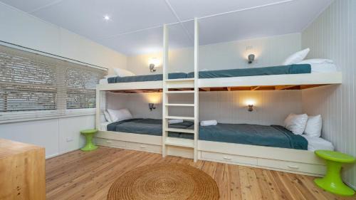 Macmasters Beach House | 'Macmasters Malibu' by HolidayCo