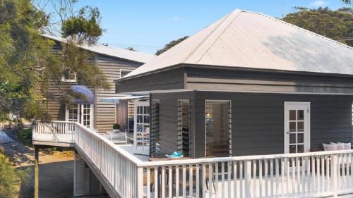 Macmasters Beach House | 'Macs Beach House' by HolidayCo