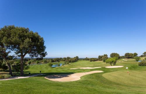 Saumane-de-Vaucluse Apartment | Madame Vacances Résidence Provence Country Club