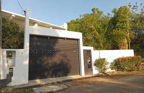 Matara House | Madiha/Kambuugamuwa-Sri lanka-luxury House-Tropical Travelogue ltd