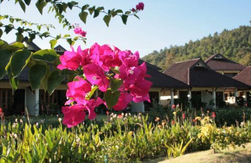 Mae Ai Resort | Maekok River Village Resort