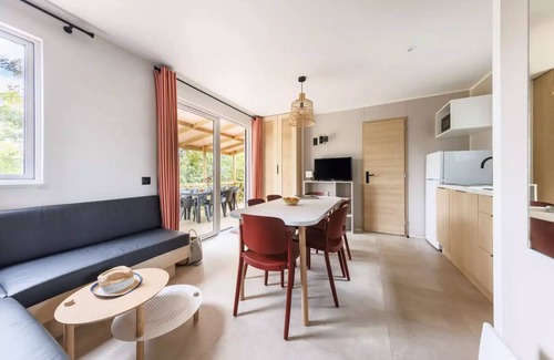 Chatel-Guyon House | Maeva Respire campsite in La Croze * - Premium Cottage 4 Parts 6 People + TV