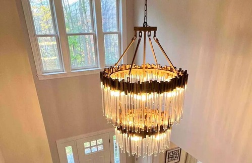 Crompond House | Magazine ready Westchester with acres of privacy