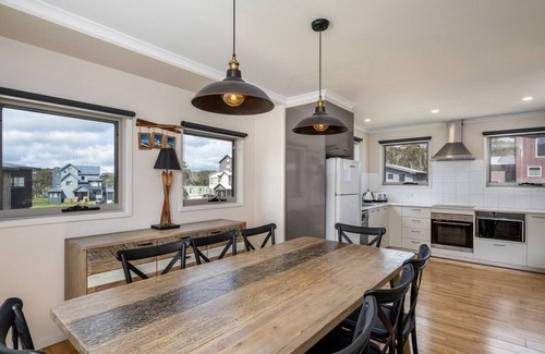 Dinner Plain Ski Chalet | Magic Mountain - Dinner Plain