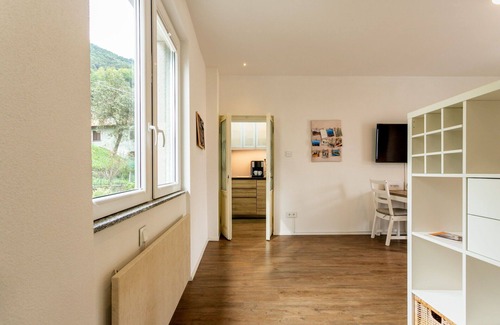 Stazzona Apartment | Magic Suite, 1BR Apt For a Relaxing Holiday By Halldis