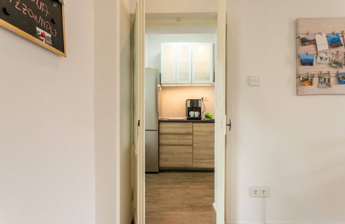 Stazzona Apartment | Magic Suite, 1BR Apt For a Relaxing Holiday By Halldis